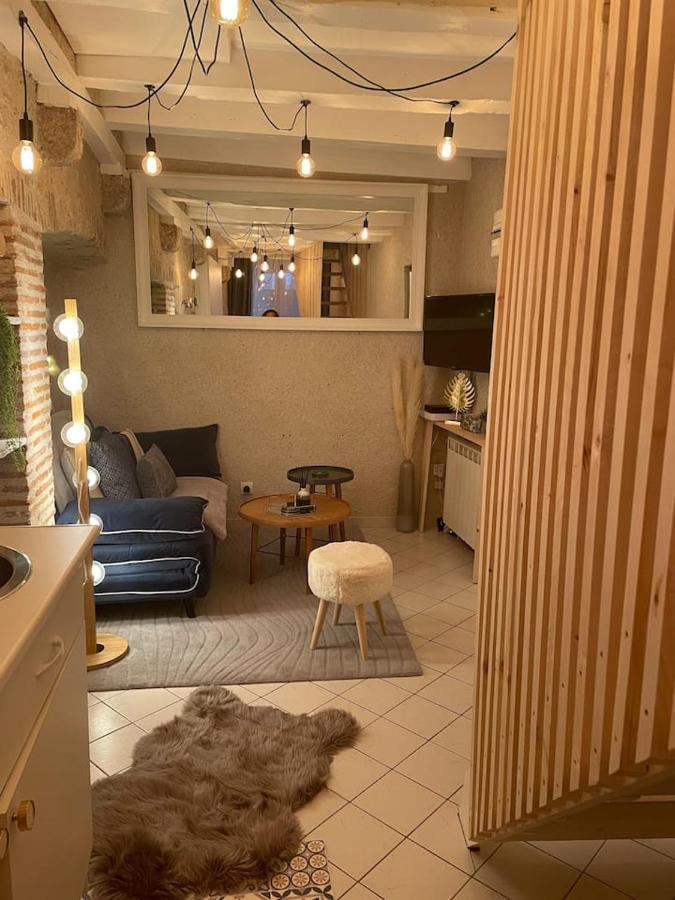 Esprit Hygge A Blois : Un Interieur Bien-Etre Apartment Exterior foto